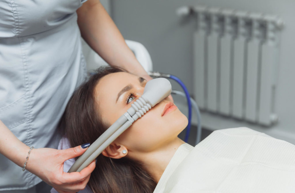 Women_under_Laughing_gas Women_under_Laughing_gas