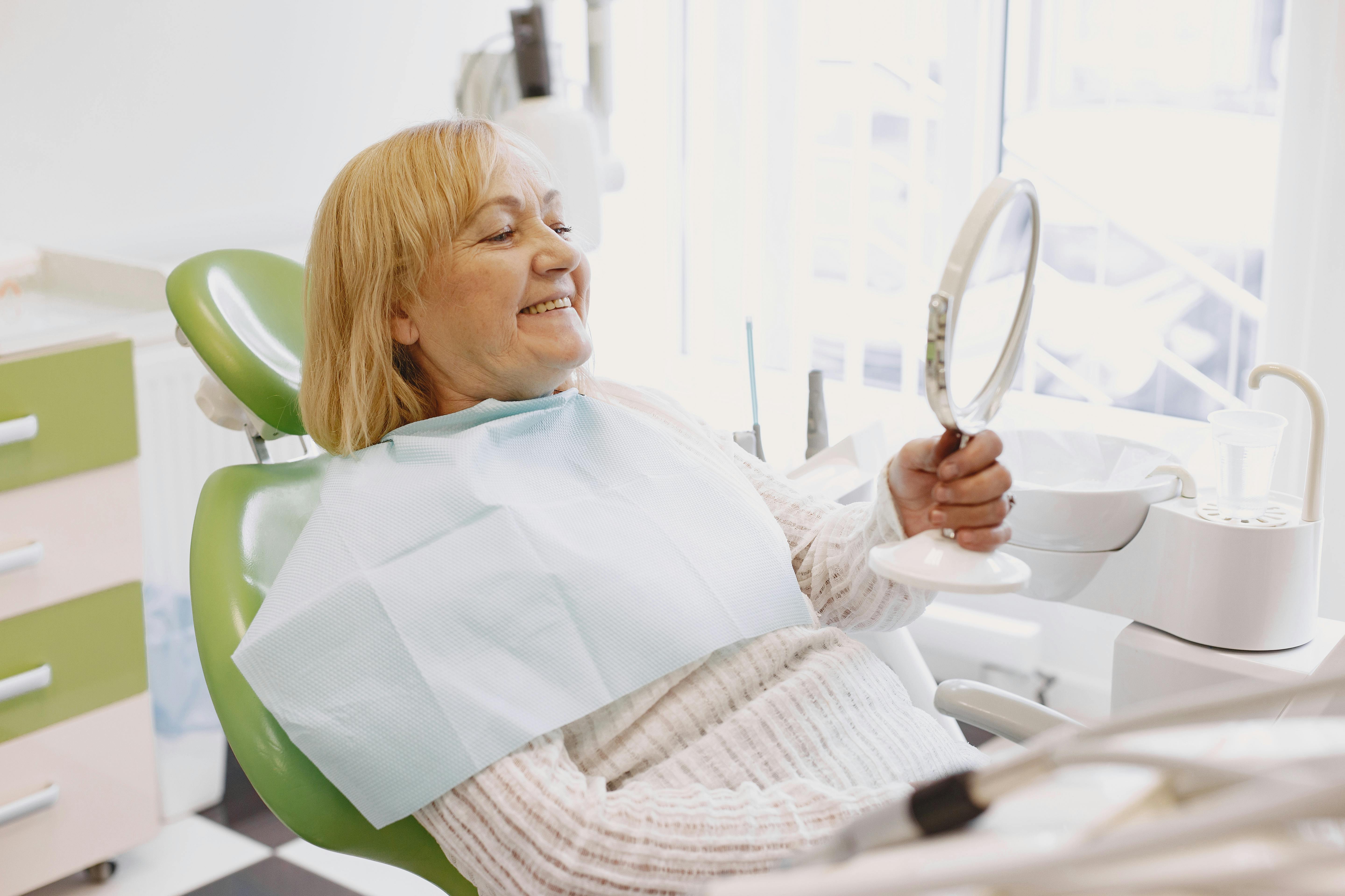 Old_Patient_Looking_in_Mirror Old_Patient_Looking_in_Mirror